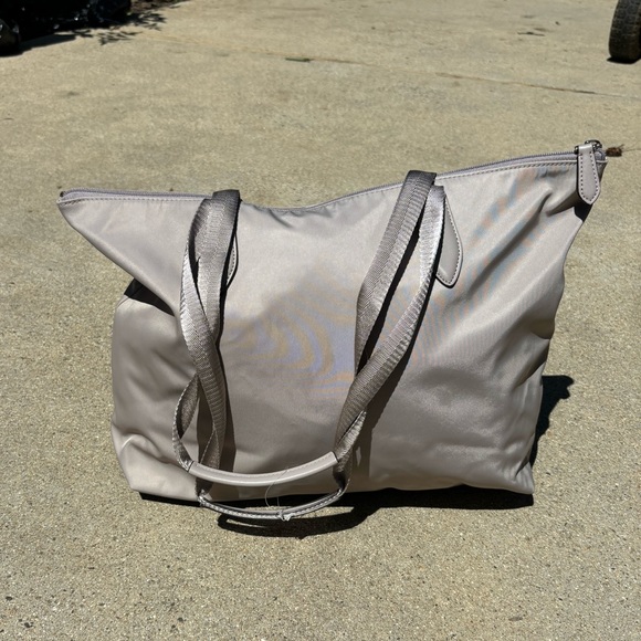 KATE SPADE Tote - Picture 5 of 9